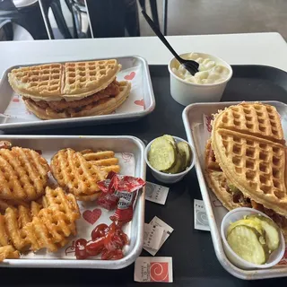 Medium Seasoned Waffle Fries