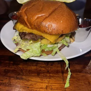 California Classic Burger &amp; fries