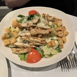 CHICKEN CAESAR SALAD