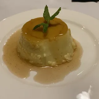 TRADITIONAL CARAMEL CUSTARD