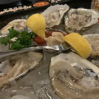 Oysters Half Shell* (GF)