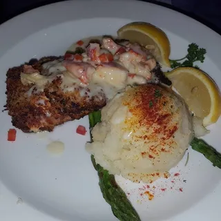 HORSERADISH-CRUSTED SALMON