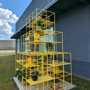 ok this is where I depart from contemporary art! Mine at home is better!