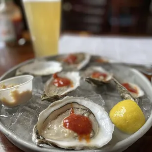 New England Oysters on the half shell! Damn great!