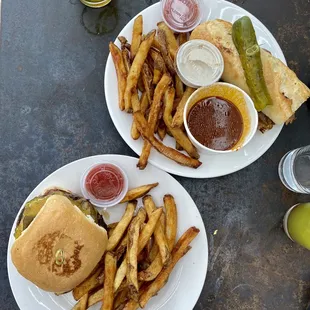 Green Chile Cheeseburger