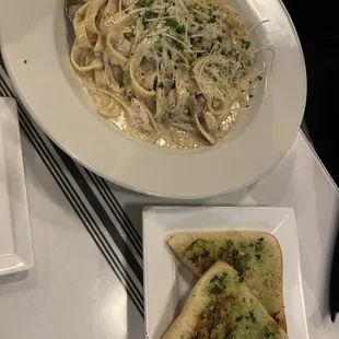 Fettuccine Alfredo
