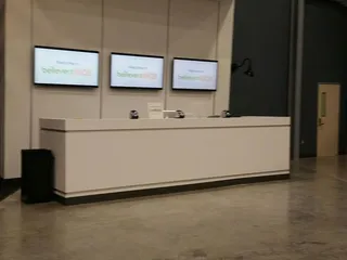 Hub 757