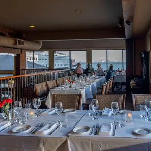 Mezzanine Level Dining Area