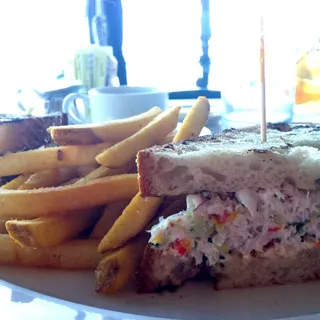 Dungeness Crab Sandwich Lunch