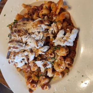 Cavatappi pasta with meat sauce add chicken