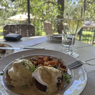 Eggs Benedict