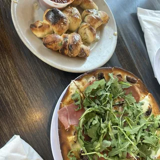 Wedge Garlic Knots