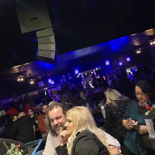 Ambiance &amp; bar in the distance