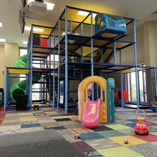 Great indoor playground and lots of fun toys!