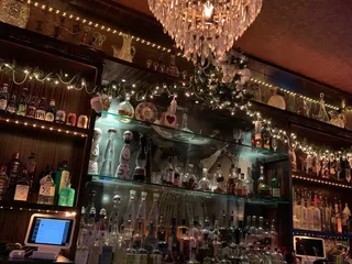 The Oaks Hollywood