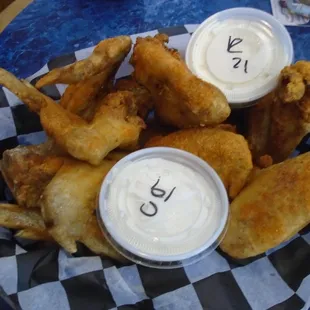Wings - nice JUMBO size but executed poorly - could easily  be SO much better.