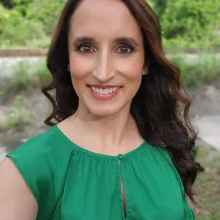 Jennifer D.