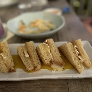 BRIE GRILLED CHEESE