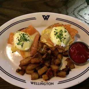 Salmon eggs Benedict, delish!