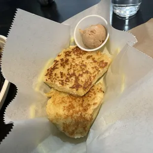 Fantastic biscuit with cinnamon butter