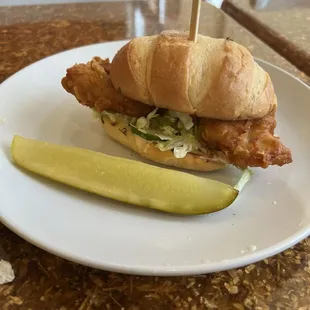 Fried chicken sandwich