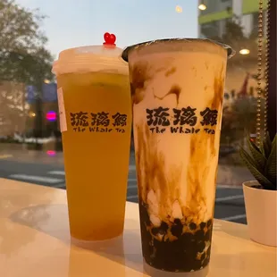 Brown sugar milk tea and pomelo tea