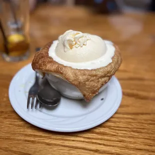 Baked Homemade Apple Cinnamon Cobbler