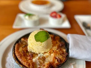 Berrets Seafood Restaurant and Taphouse Grill