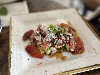 Vola’s Dockside Grill and Hi-Tide Lounge