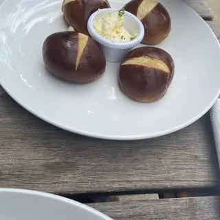 Pretzel Rolls (3)