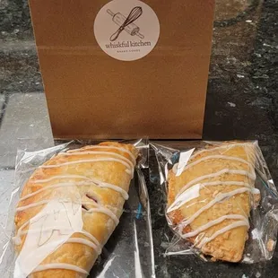 Berry &amp; Peach Hand Pie