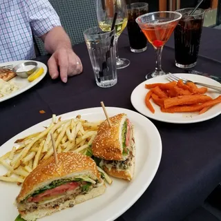 Quinoa Veggie Burger