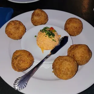Hush puppies