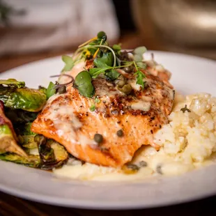 seafood, grilled seafood, grilled fish, fish, food