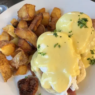 Eggs Benedict