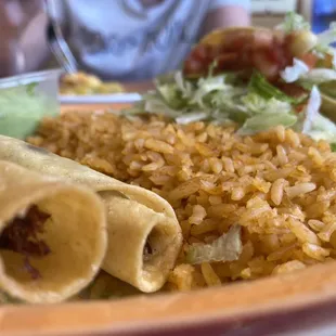 a plate of mexican food