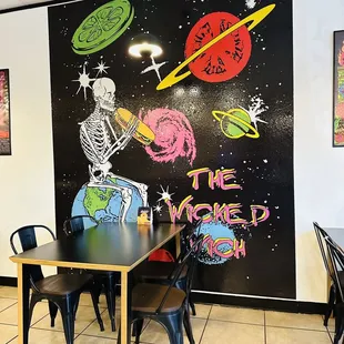 Clean little sandwich shop with friendly service.  Yes, please.