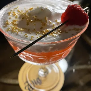 I Feel Pretty- shine bright! :: kettle one citroen vodka, raspberry, elderflower, glitter foam