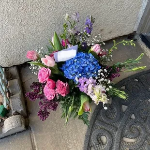 Mother's Day Florist Choice Bouquet Deluxe