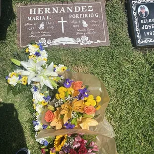 Beautiful flowers ! We've gotten a few flowers from them and WE LOVE THEM EVERY TIME!!