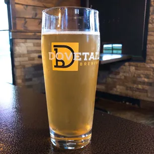 Dovetail Helles Lager