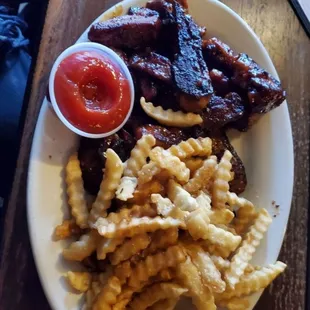 Rib Tips &amp; Fries