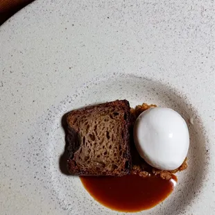 Canele, candy cap caramel, birch ice cream (@joeynht)