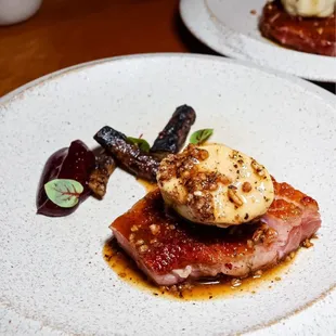 Aged Sonoma duck, blackberry, salsify (@joeynht)