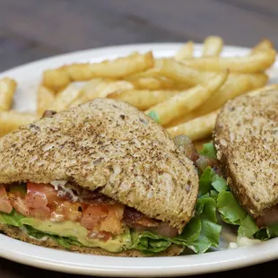 Hollywood Lettuce, bacon, avocado,tomato and mayo