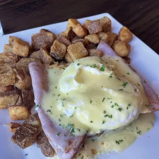 Eggs Benedict