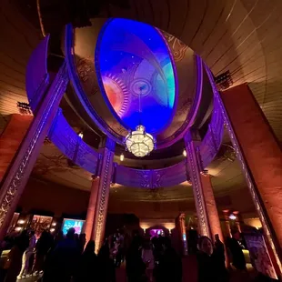 Love this ceiling decor.