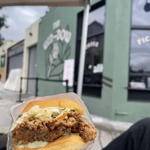 FRIED CHICKEN SANDWICH
