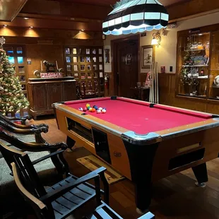 sushi and sashimi, interior