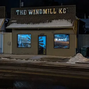 Early morning at The Windmill KC, time to make the coffee